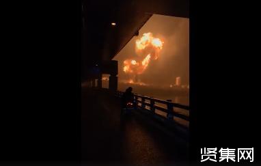 大連氣罐車爆炸：西崗區2臺10噸液化天然氣罐車為出租車充氣時泄漏發生爆炸起火